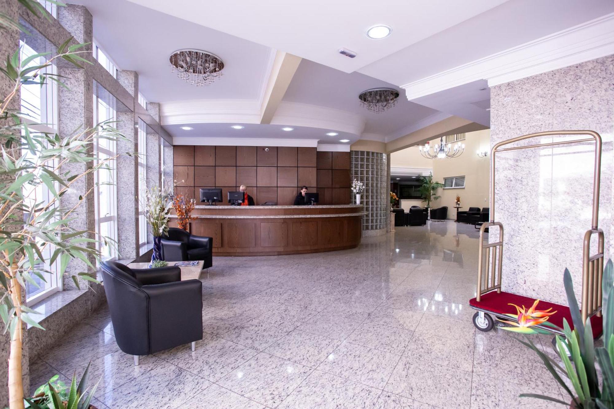 Barbur Center Hotel Ponta Grossa  Exteriér fotografie